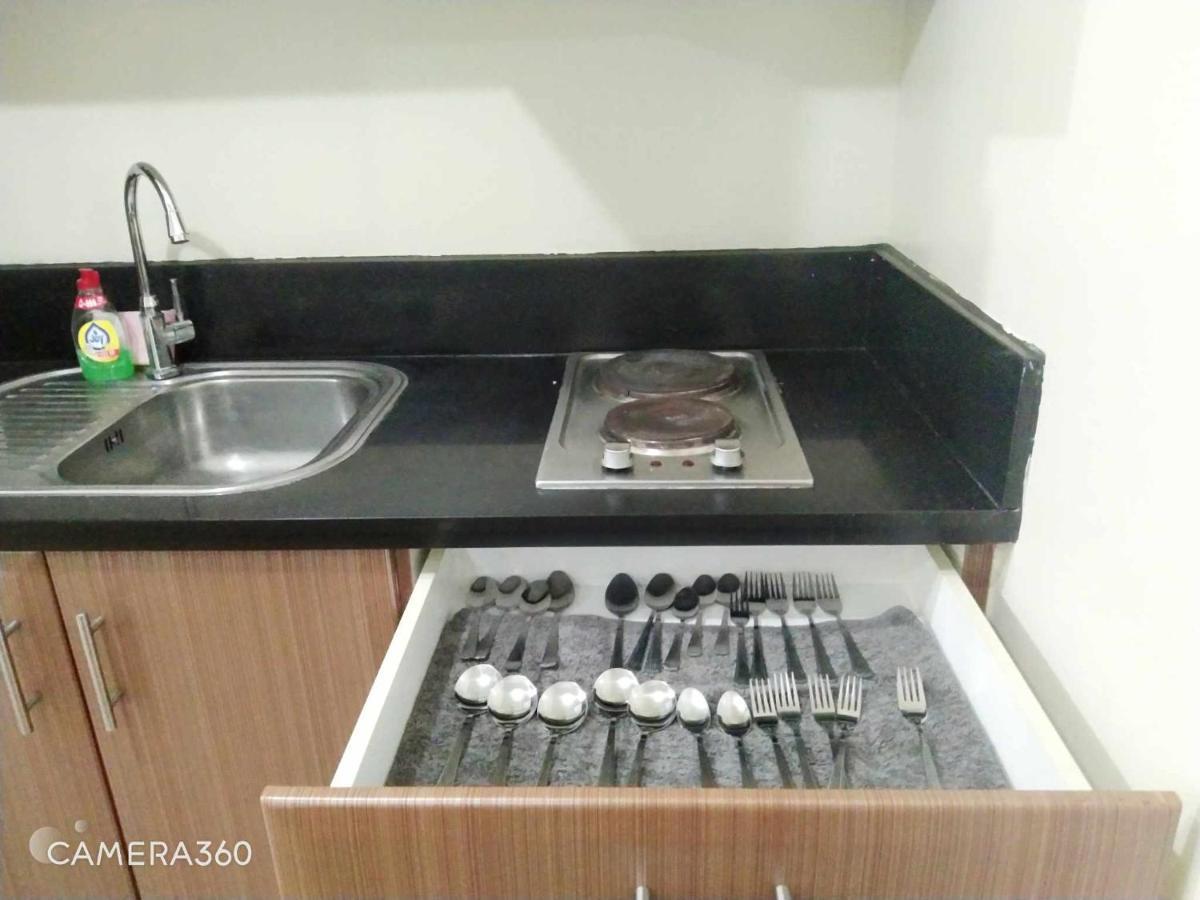 Pasay Condotel Near Naia Terminal 3 Bagian luar foto